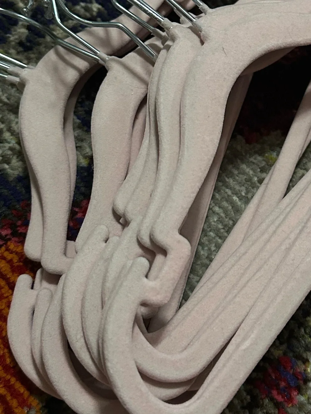 Soft Velvet Non-Slip Mini Hangers - Blush